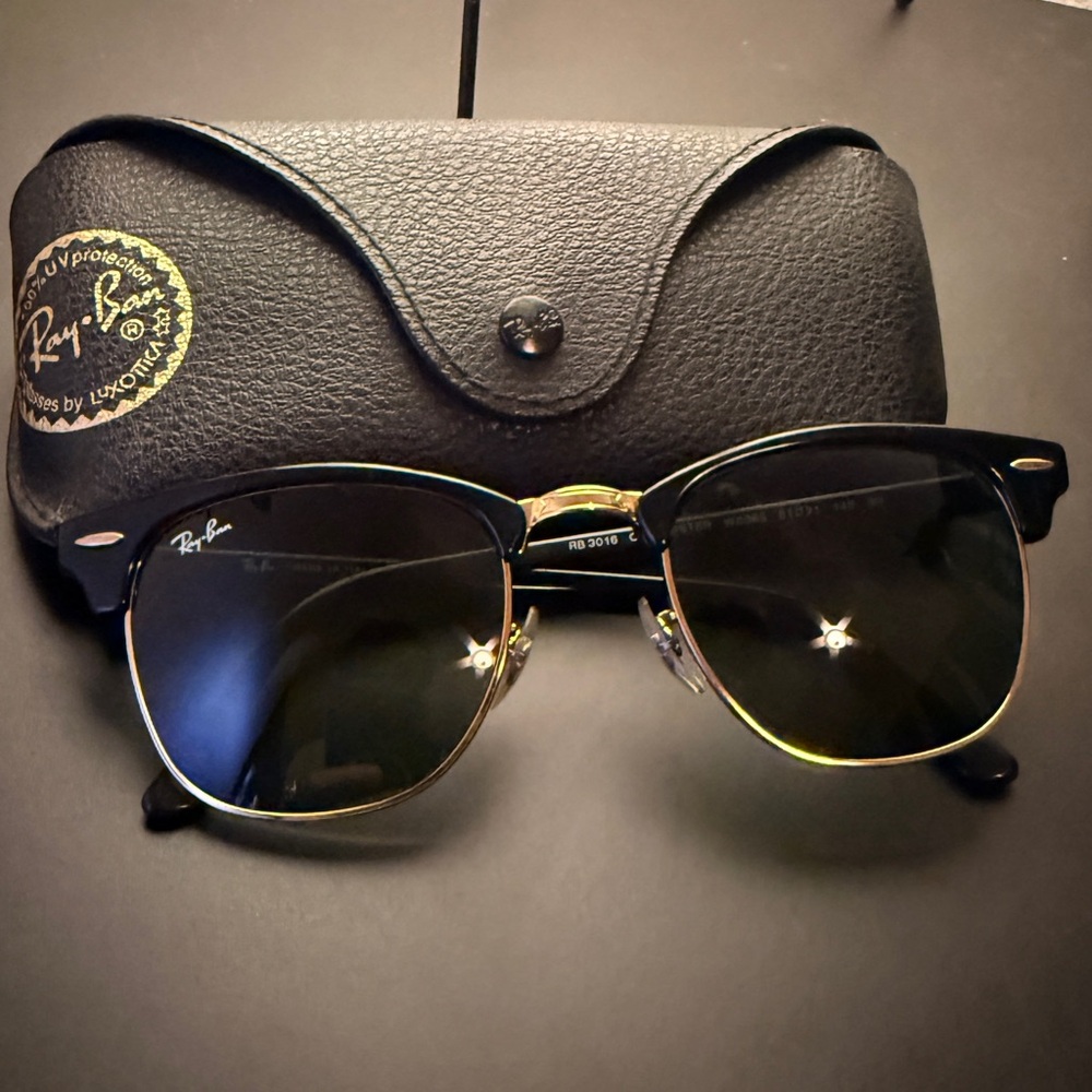 Ray-Ban RB3016 Clubmaster Classic
